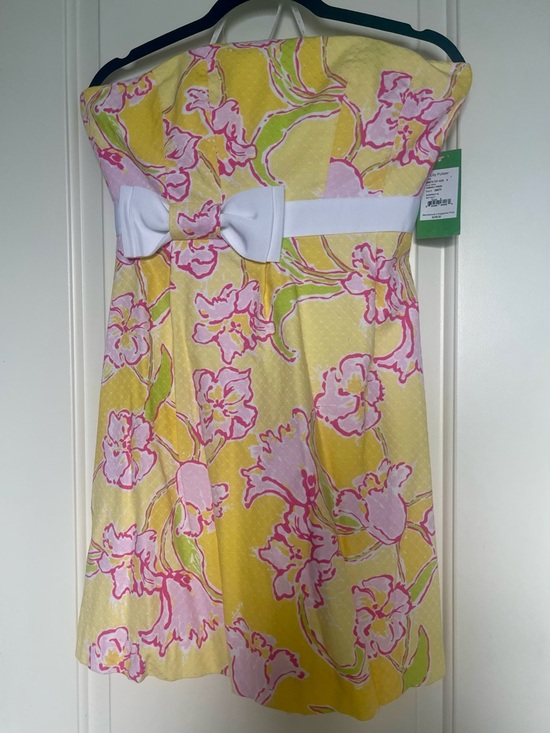 Lilly Pulitzer Dresses & Skirts - Lilly Pulitzer Yellow Strapless Floral Dress with Pink Accents